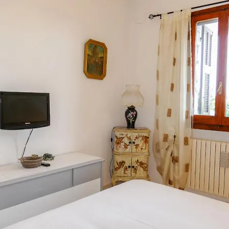 Michelotti Apartament *